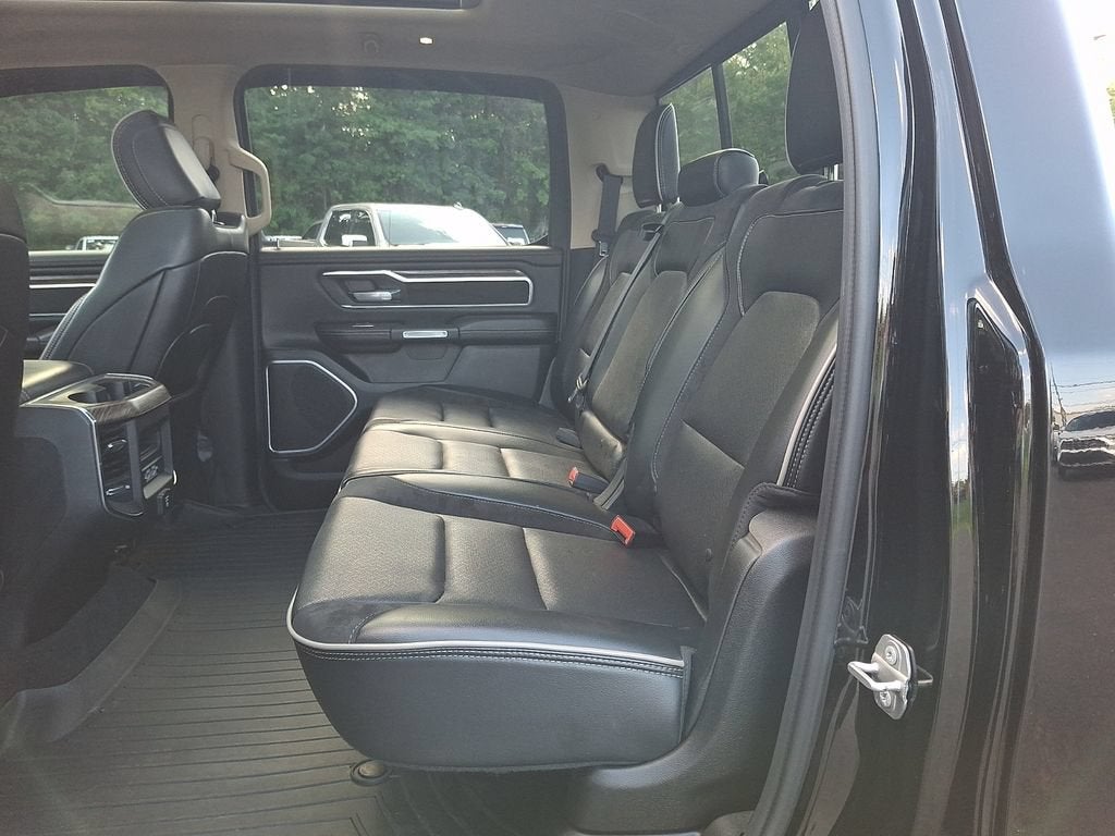 2019 RAM 1500 Laramie Crew Cab 4x4 5'7" Box