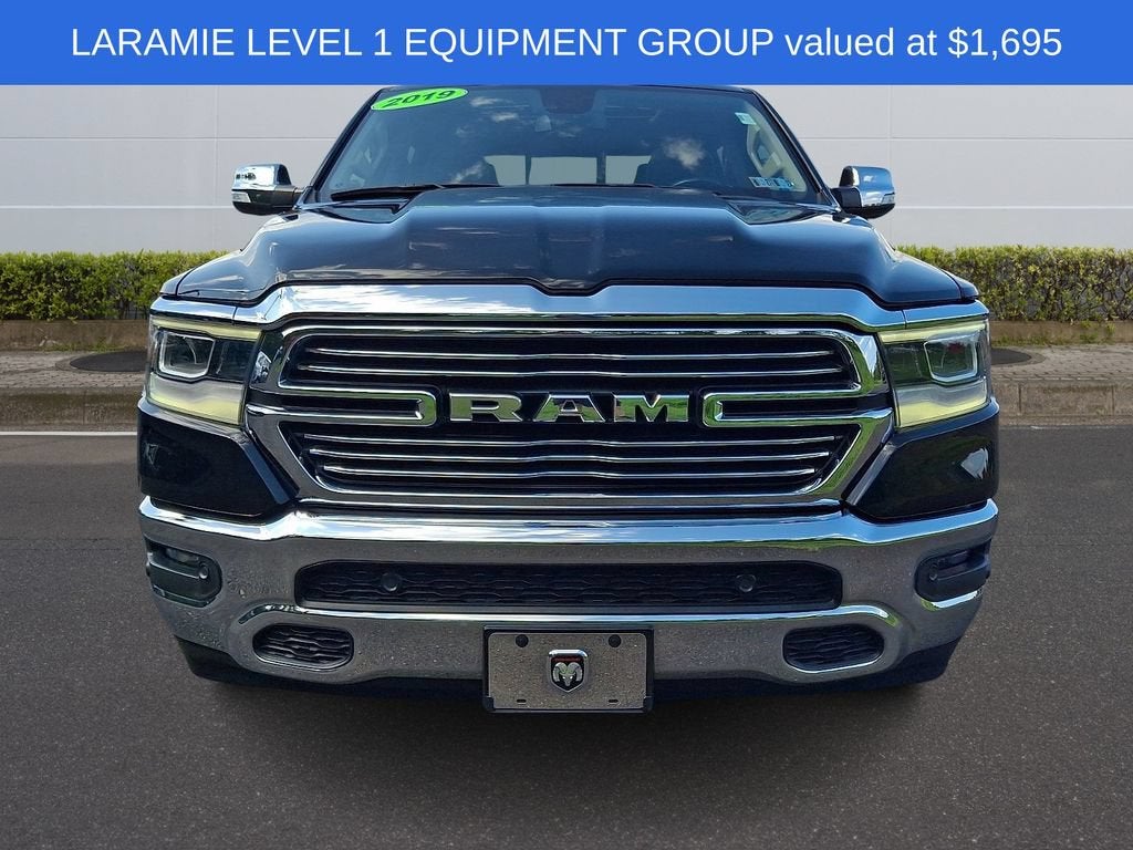 2019 RAM 1500 Laramie Crew Cab 4x4 5'7" Box