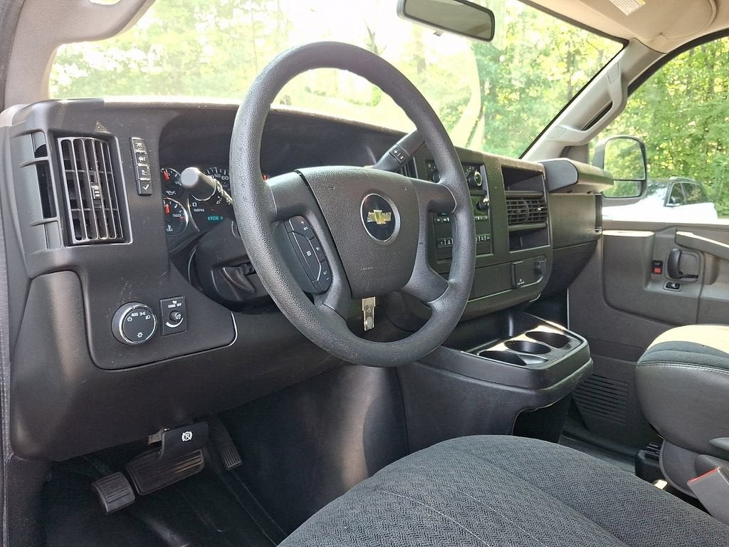 2022 Chevrolet Express Cargo 2500 RWD 2500 Regular Wheelbase WT