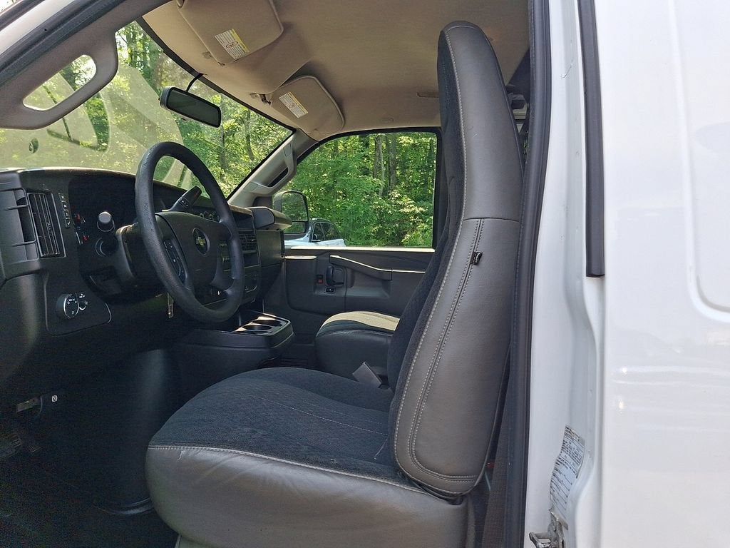 2022 Chevrolet Express Cargo 2500 RWD 2500 Regular Wheelbase WT