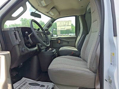 2025 GMC Savana Cutaway 3500 1WT