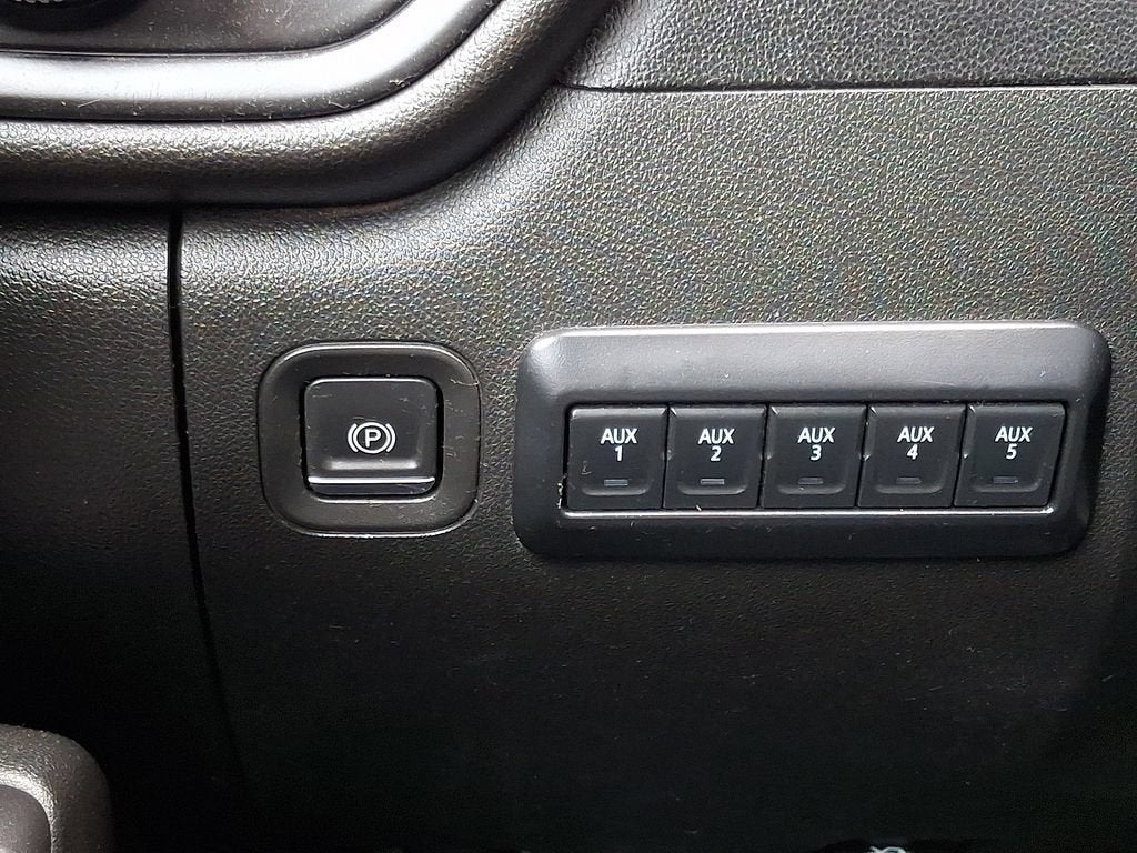 2021 GMC Sierra 3500 HD Chassis Cab JET BLACK