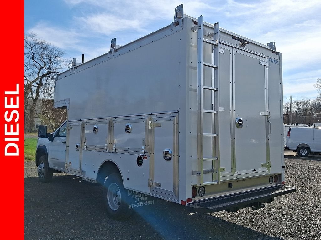 2025 GMC Sierra 3500 HD Chassis Cab Pro
