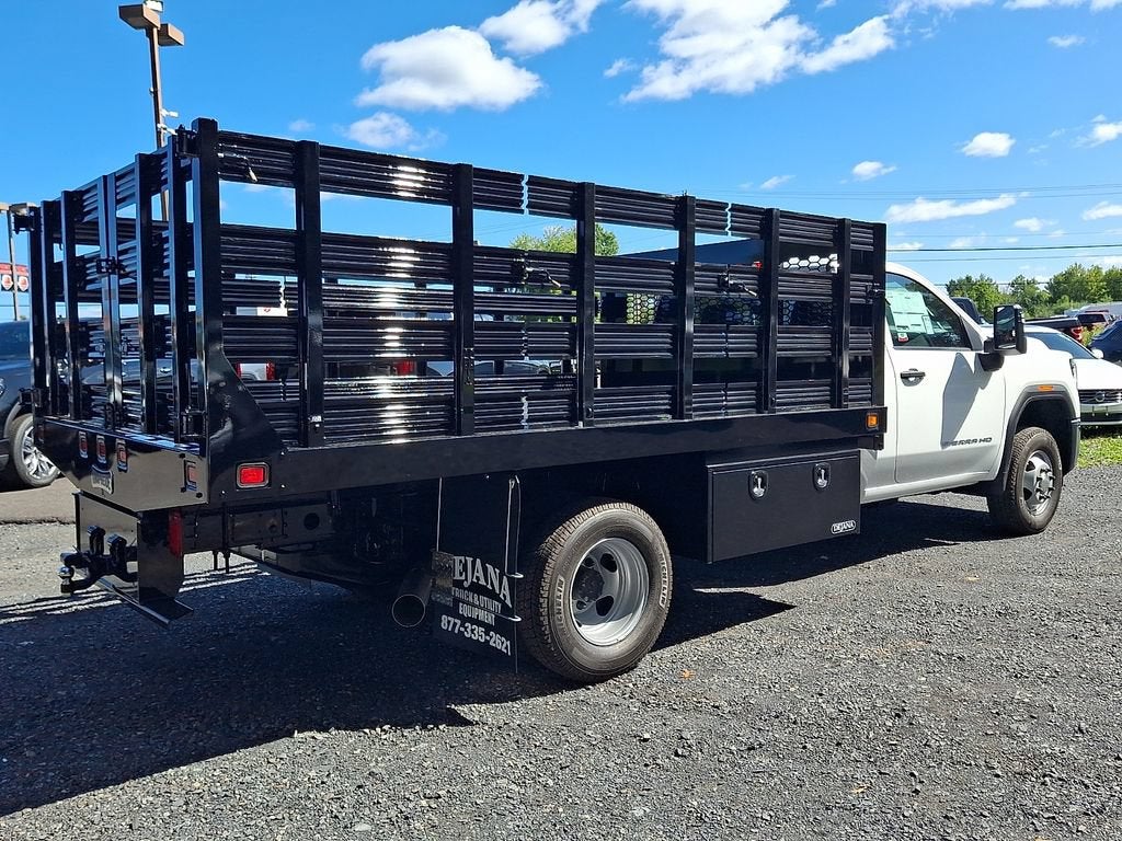 2026 GMC Sierra 3500 HD Chassis Cab Pro