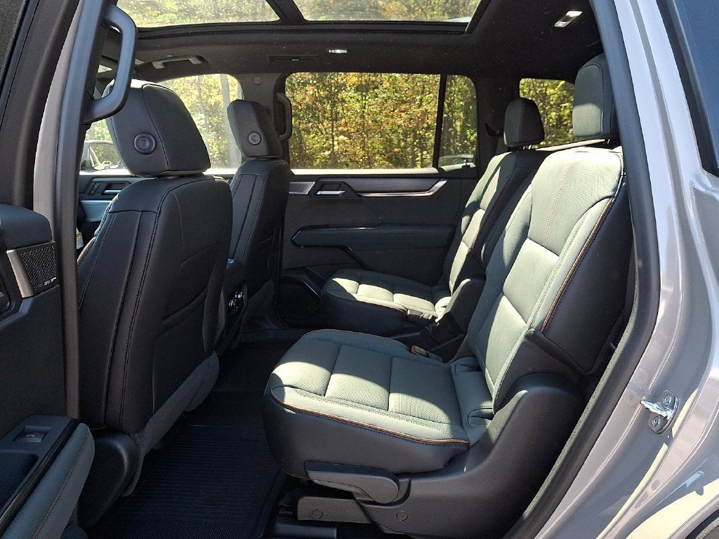 2027 GMC Acadia AT4