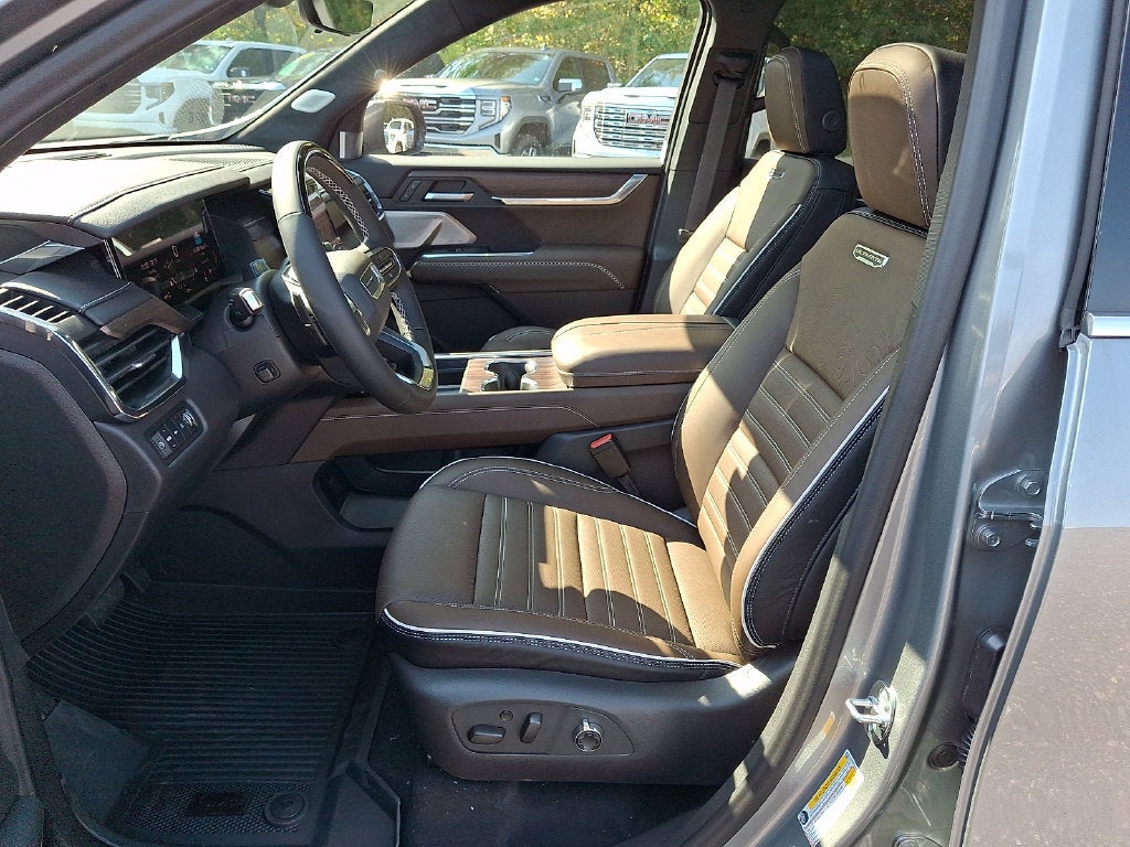 2027 GMC Acadia Denali Ultimate