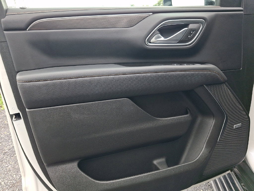 2023 GMC Yukon XL AT4