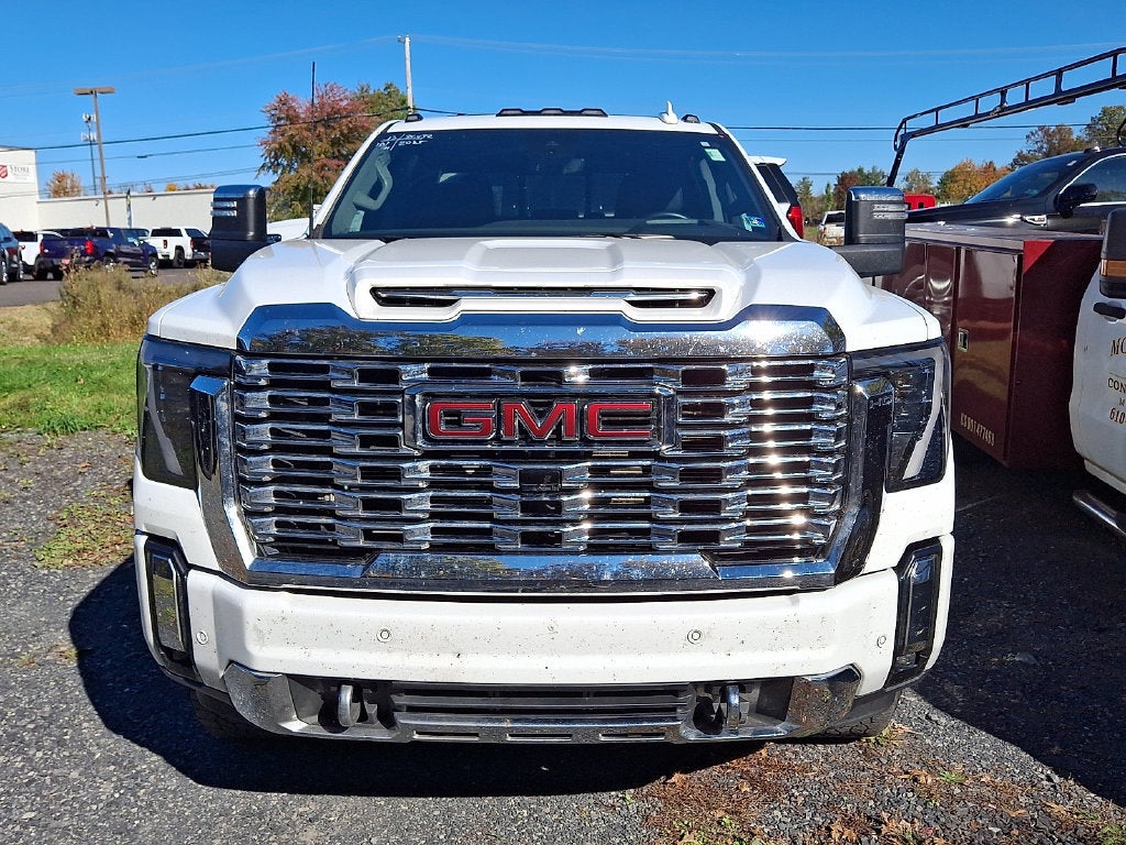 2025 GMC Sierra 3500 HD Denali