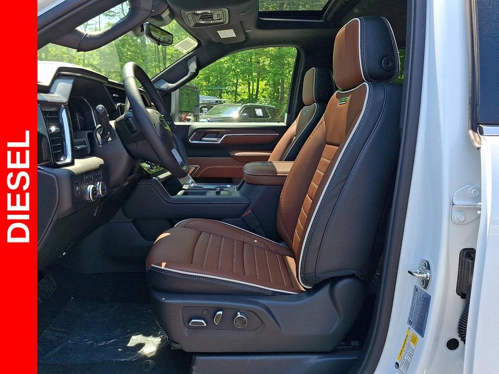 2026 GMC Sierra 3500 HD Denali Ultimate DRW