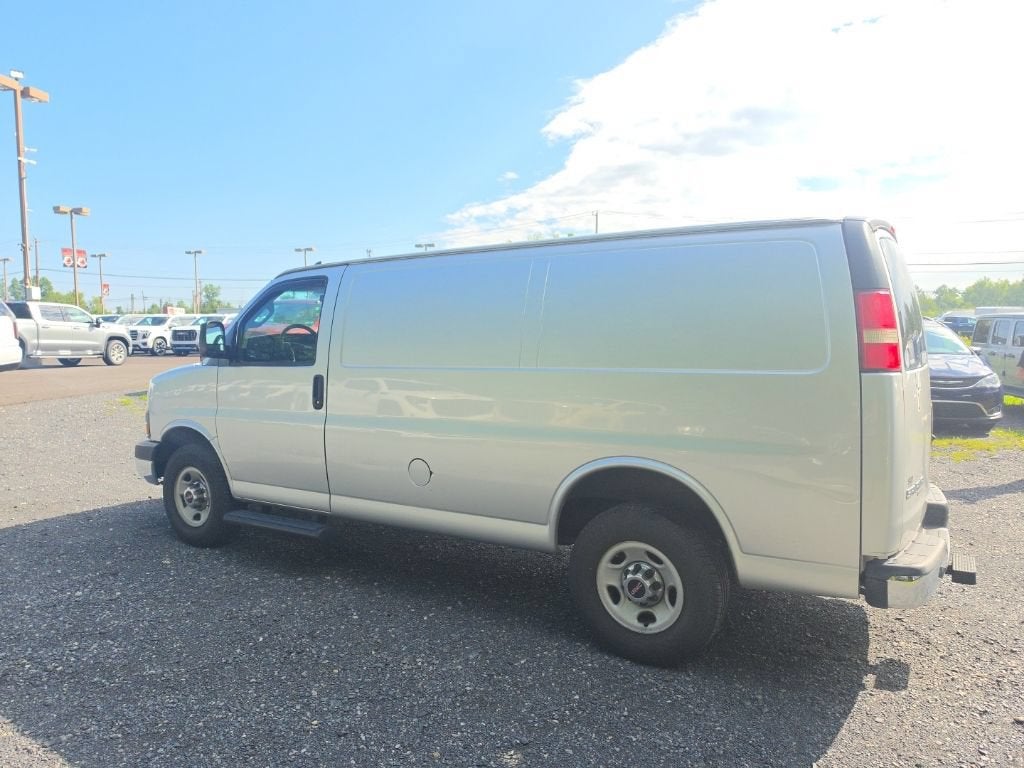 2016 GMC Savana Cargo 2500 Work Van