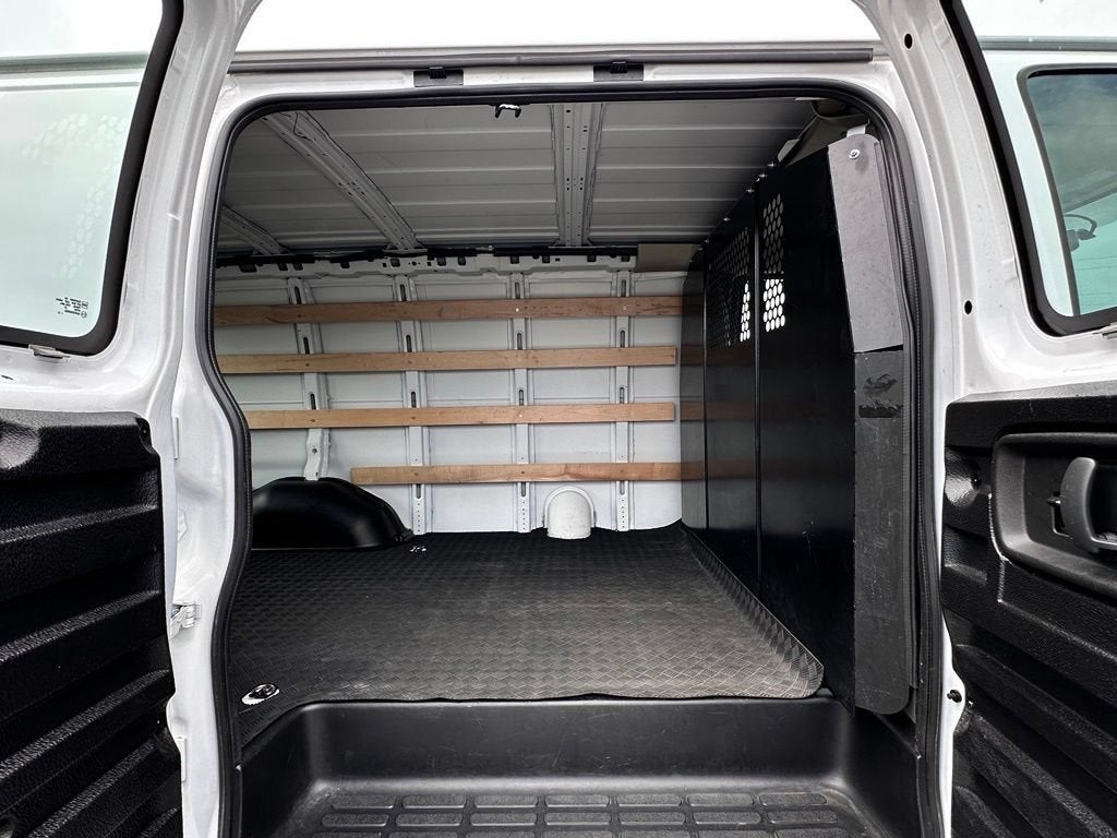 2024 GMC Savana Cargo 2500 Work Van