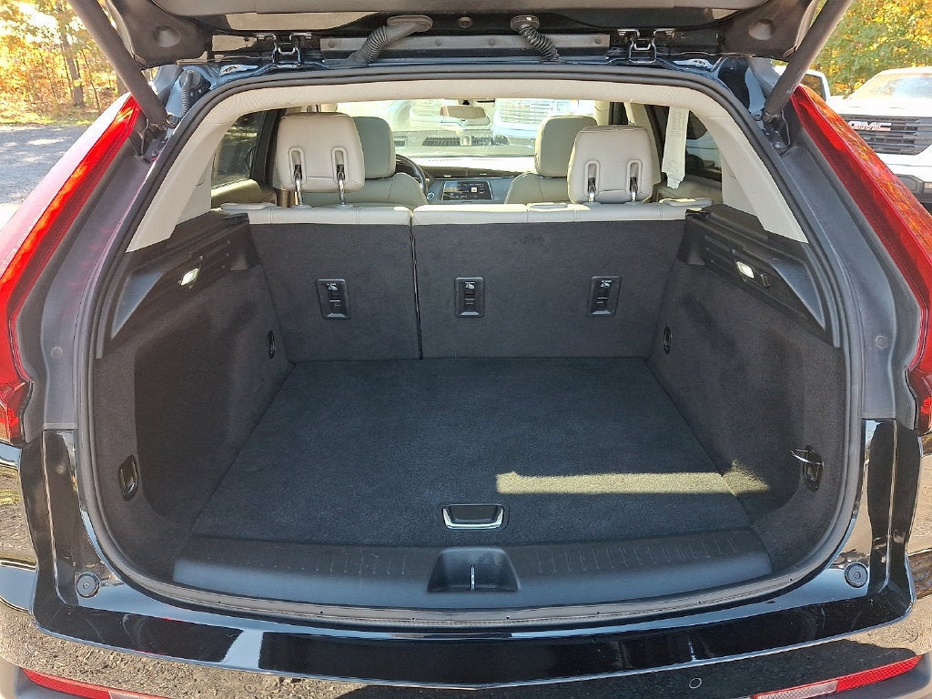 2023 Cadillac XT4 AWD Luxury