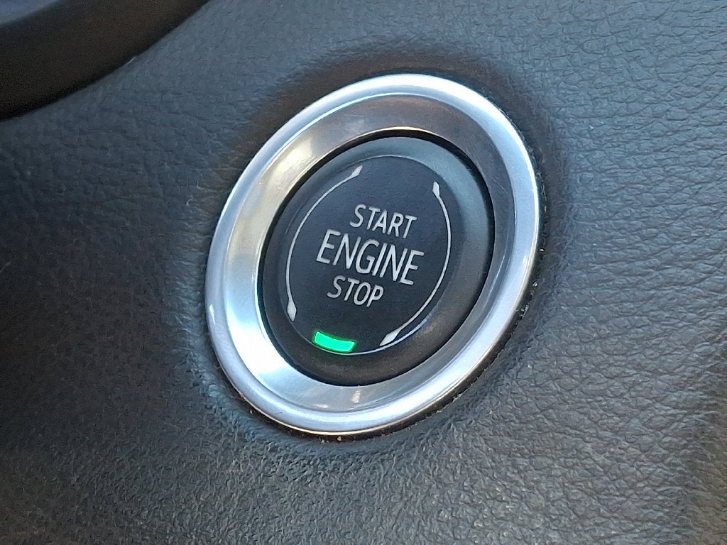 2023 Cadillac XT4 AWD Luxury