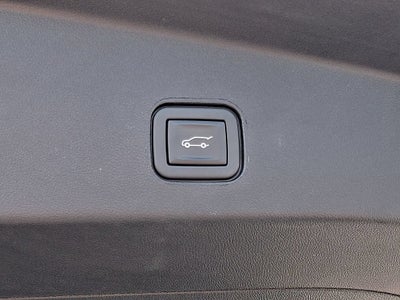 2024 Cadillac LYRIQ Luxury 3