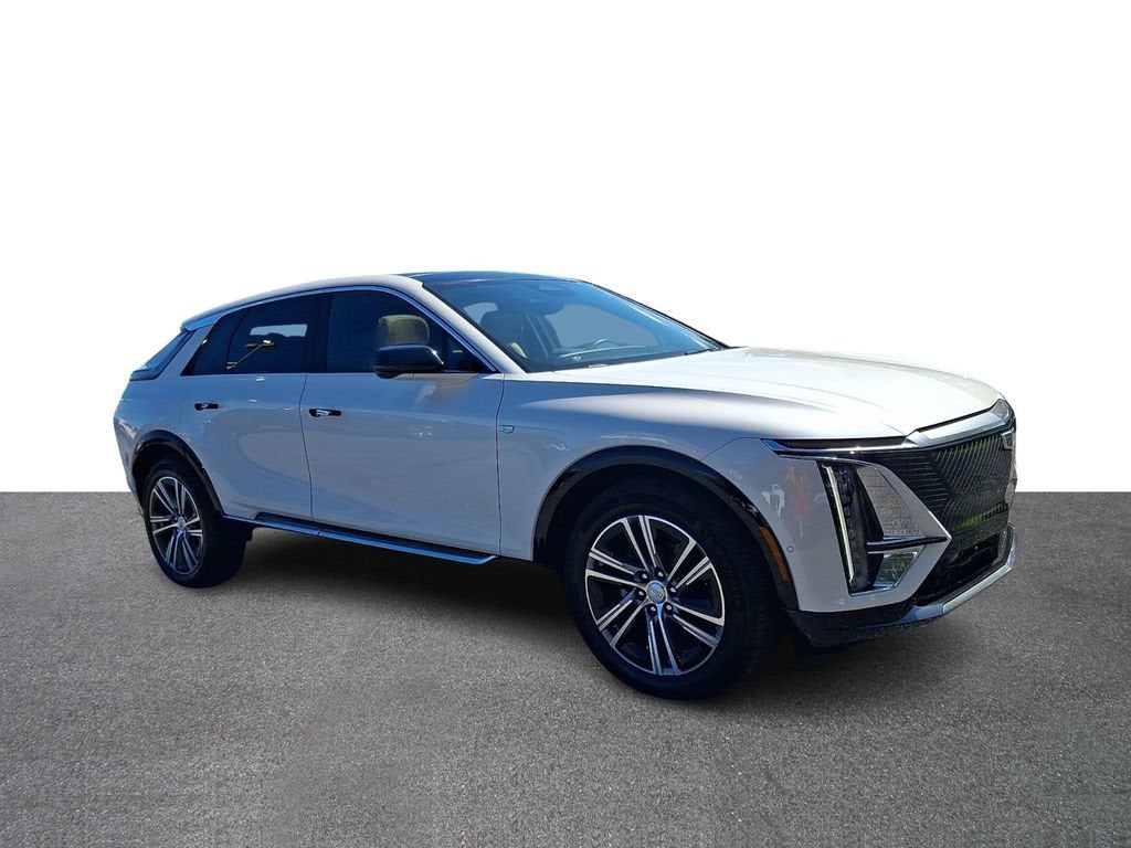 2024 Cadillac LYRIQ Luxury 3
