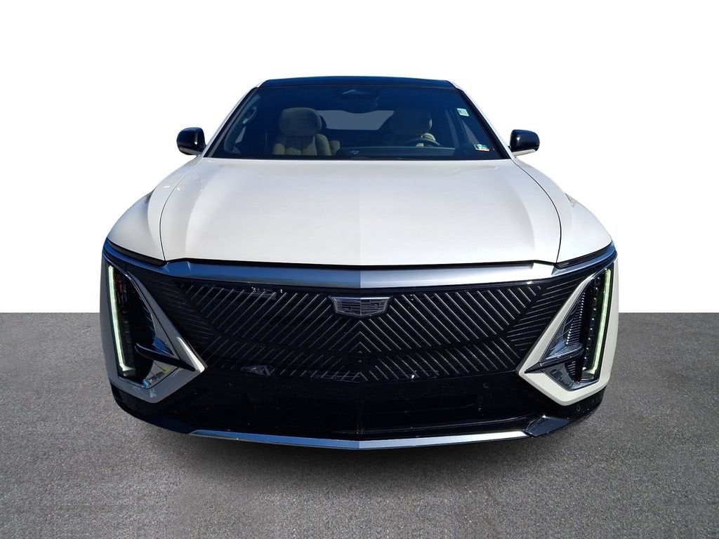 2024 Cadillac LYRIQ Luxury 3