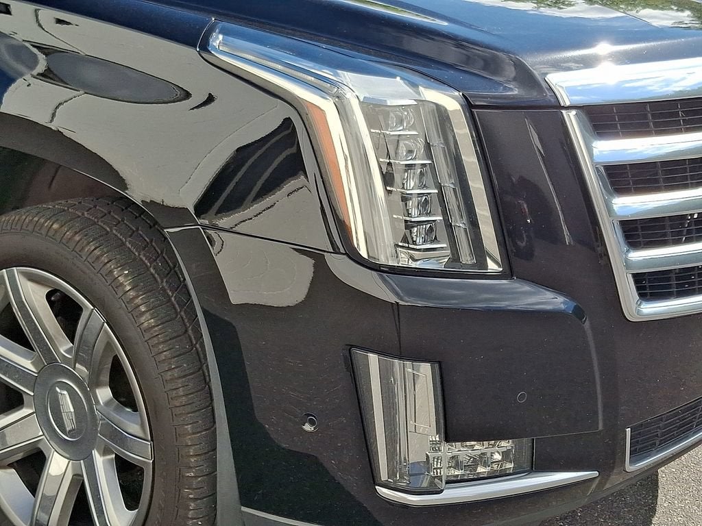 2020 Cadillac Escalade Luxury