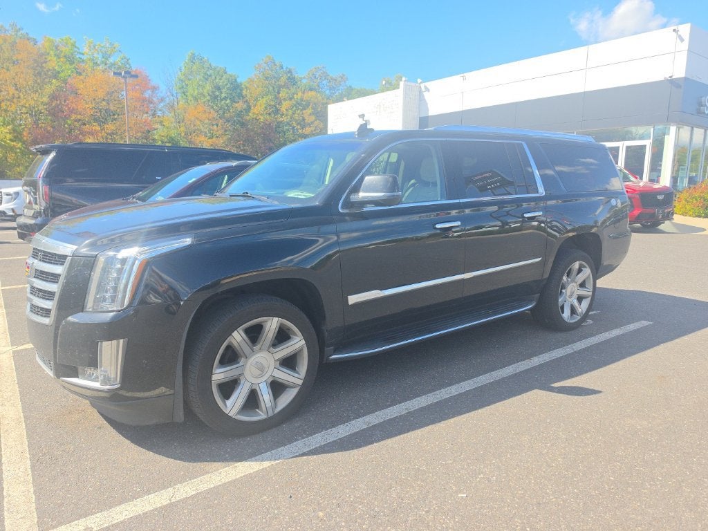 2018 Cadillac Escalade ESV Luxury