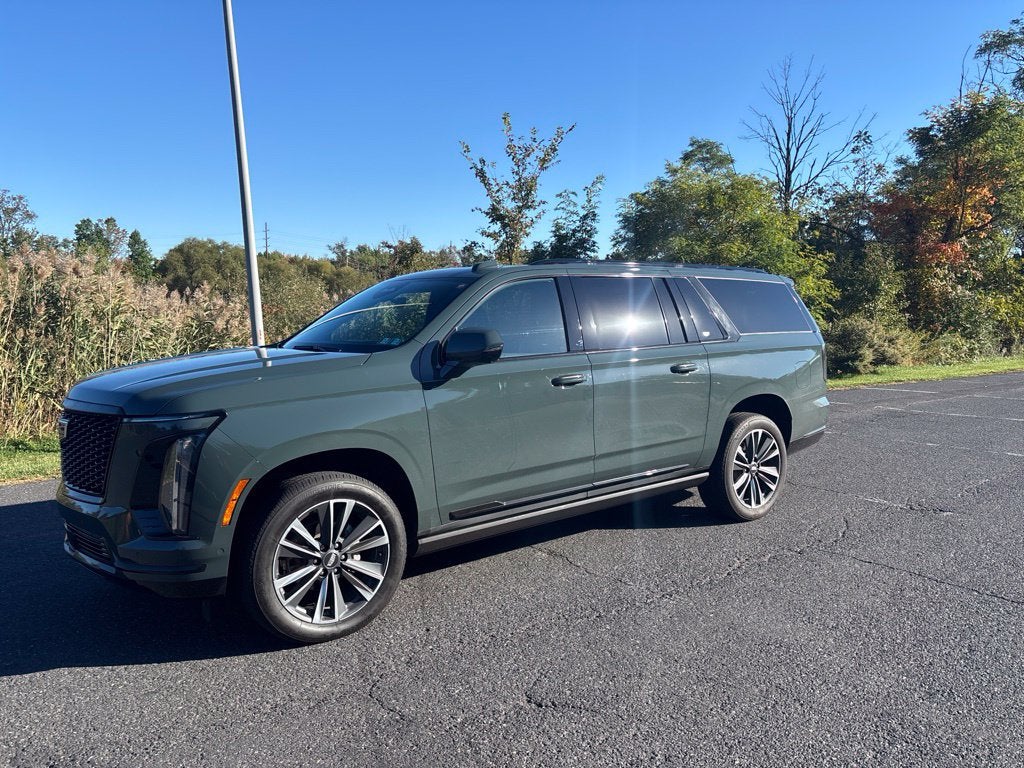 2025 Cadillac Escalade ESV Sport