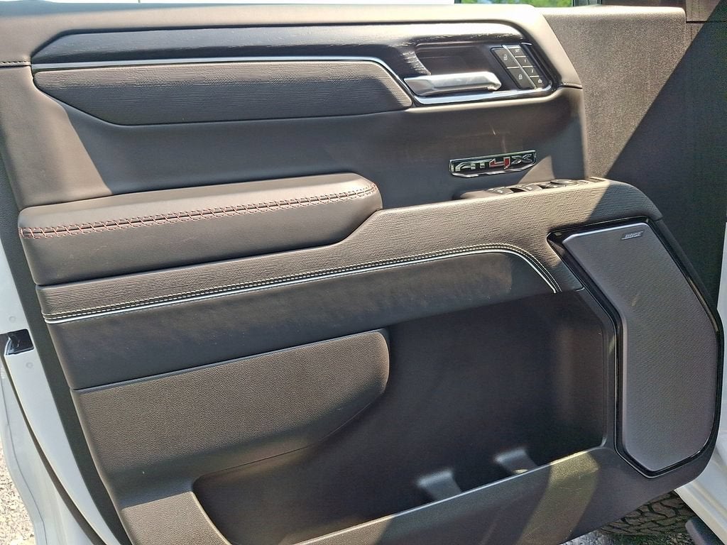 2025 GMC Sierra 1500 AT4X