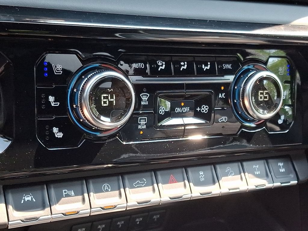2025 GMC Sierra 1500 AT4X