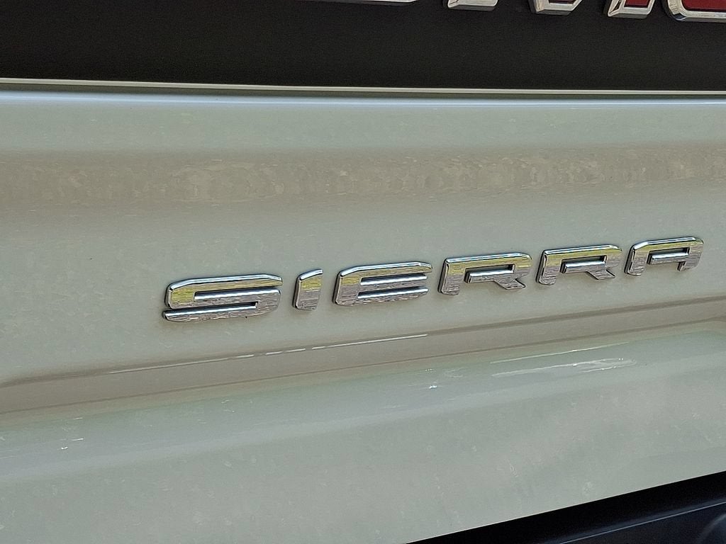 2025 GMC Sierra 1500 AT4X