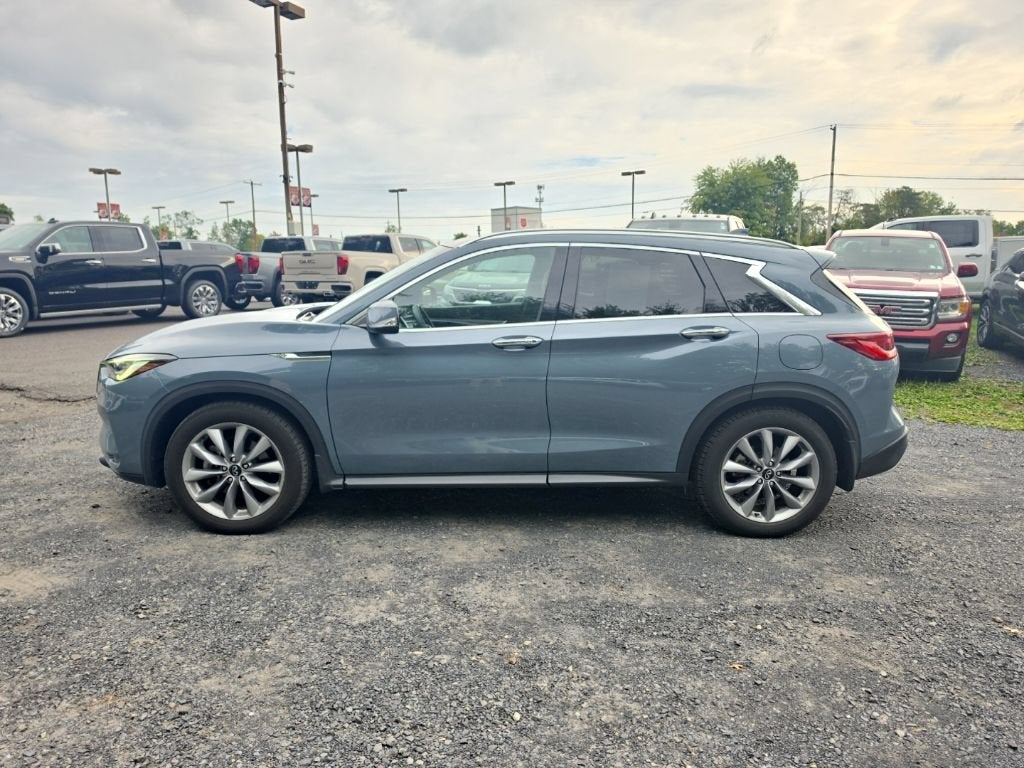 2022 INFINITI QX50 LUXE
