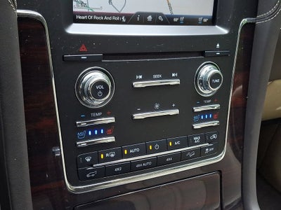 2015 Lincoln Navigator L Base