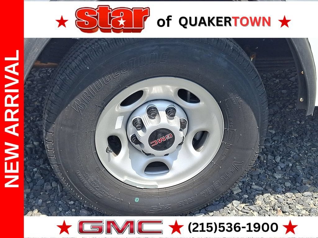 2025 GMC Savana Cutaway 3500 1WT