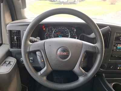2025 GMC Savana Cutaway 3500 1WT