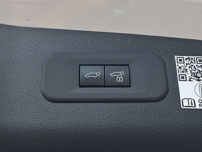 2025 Toyota Crown Signia XLE