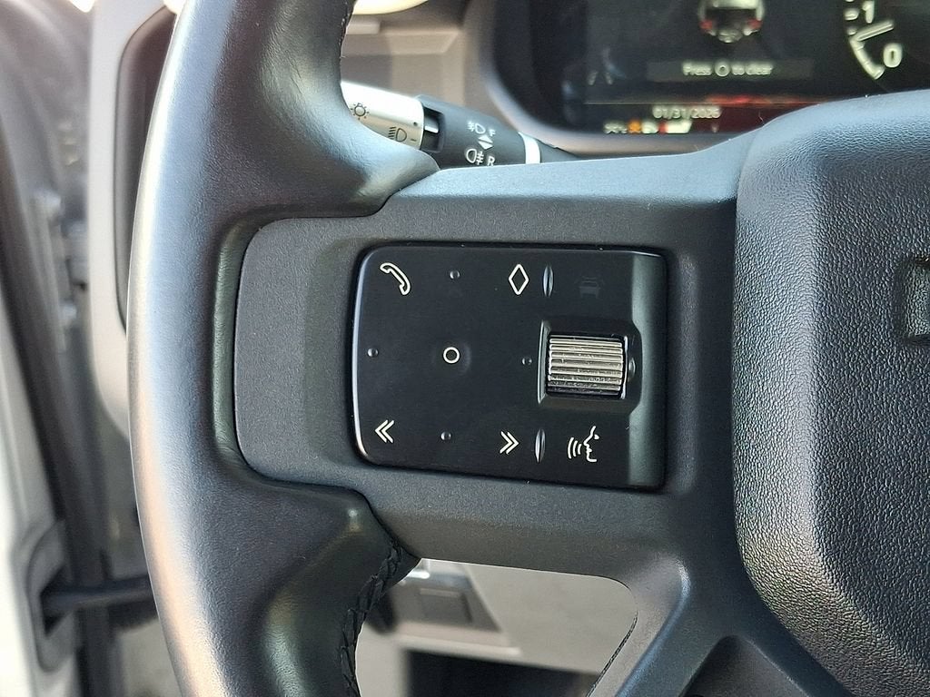 2022 Land Rover Defender 110 X-Dynamic SE