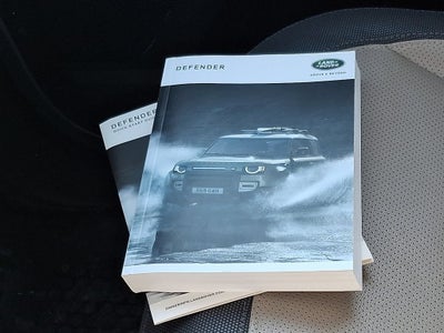 2022 Land Rover Defender 110 X-Dynamic SE