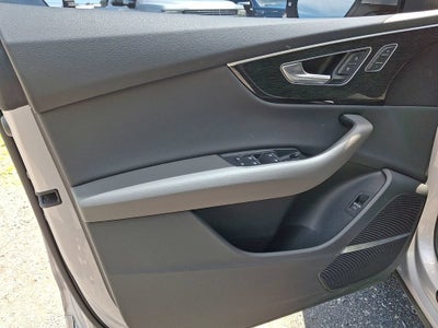 2019 Audi Q8 55 Premium