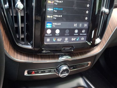 2022 Volvo XC60 B5 Inscription