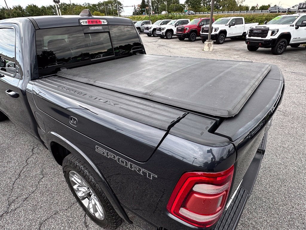 2020 RAM 1500 Laramie Crew Cab 4x4 5'7" Box