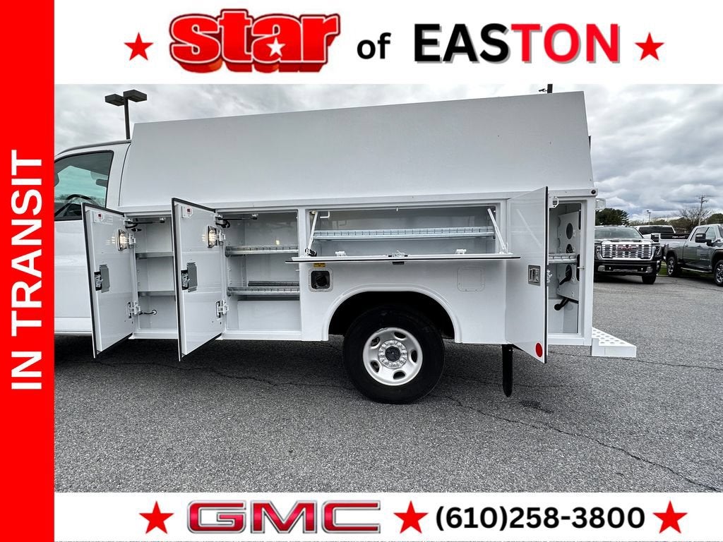 2025 GMC Savana Cutaway 3500 1WT