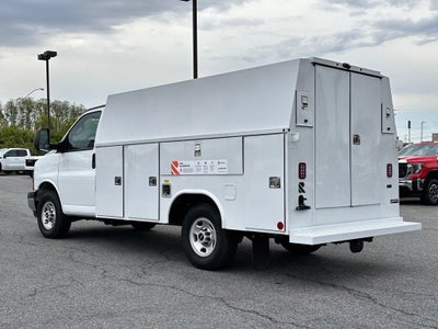 2025 GMC Savana Cutaway 3500 1WT