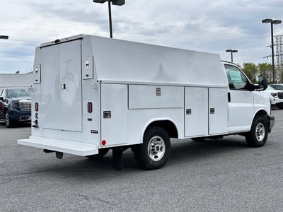 2025 GMC Savana Cutaway 3500 1WT