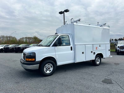 2025 GMC Savana Cutaway 3500 1WT