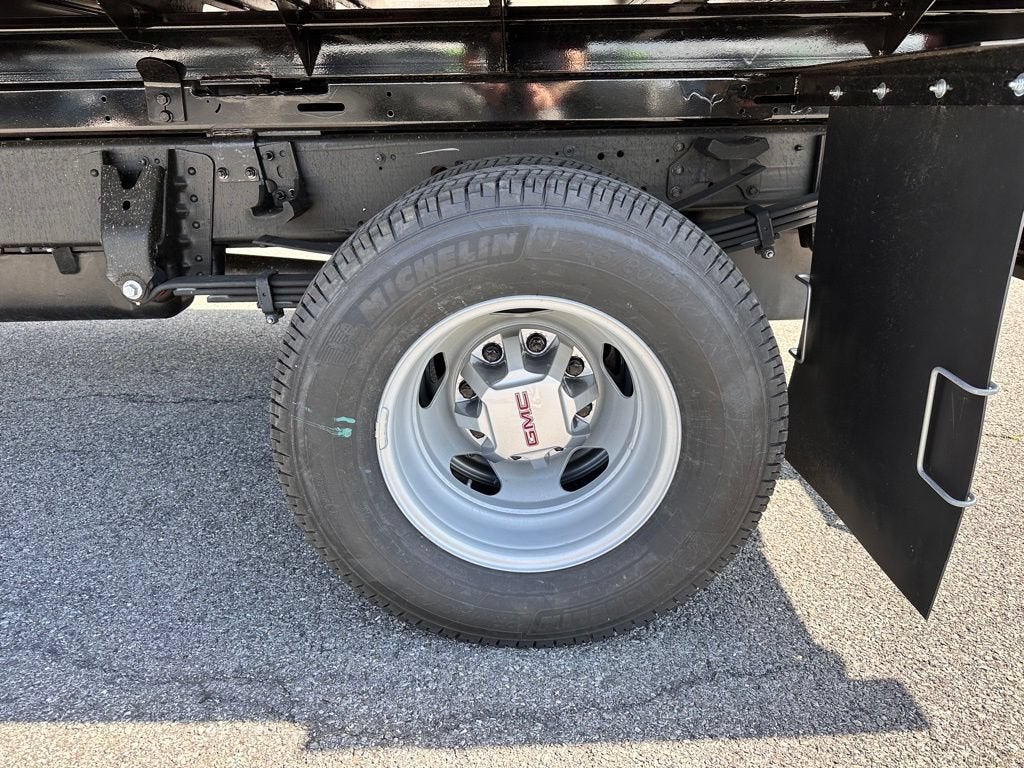 2026 GMC Sierra 3500 HD Chassis Cab Pro