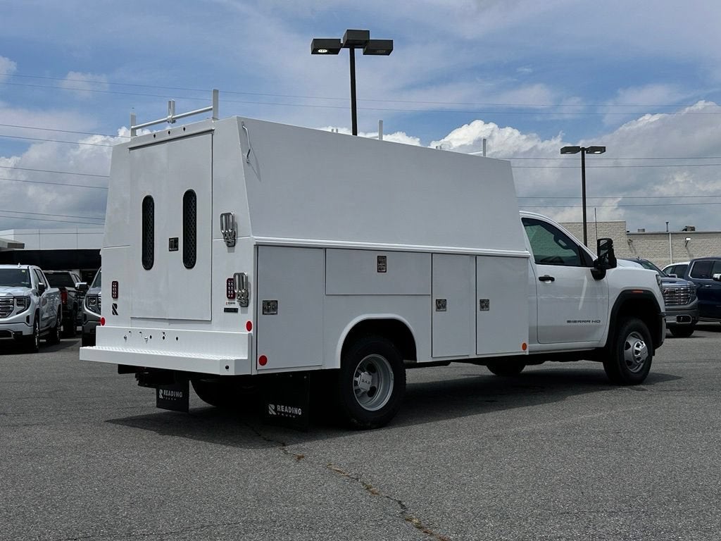 2026 GMC Sierra 3500 HD Chassis Cab Pro