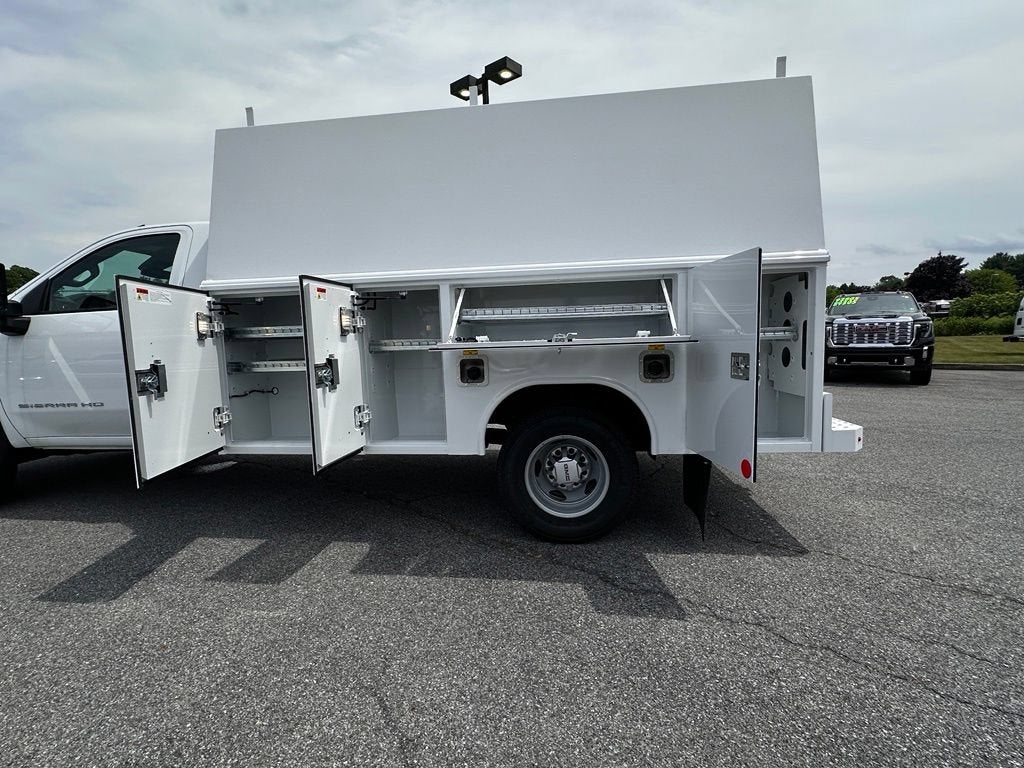2026 GMC Sierra 3500 HD Chassis Cab Pro
