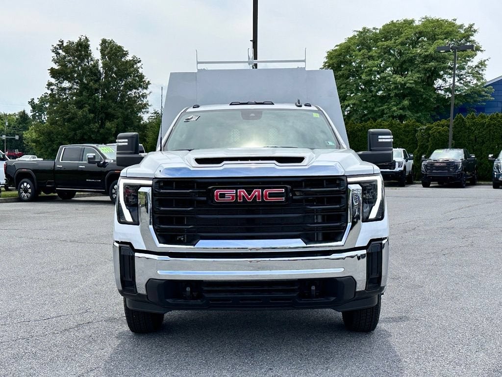 2026 GMC Sierra 3500 HD Chassis Cab Pro