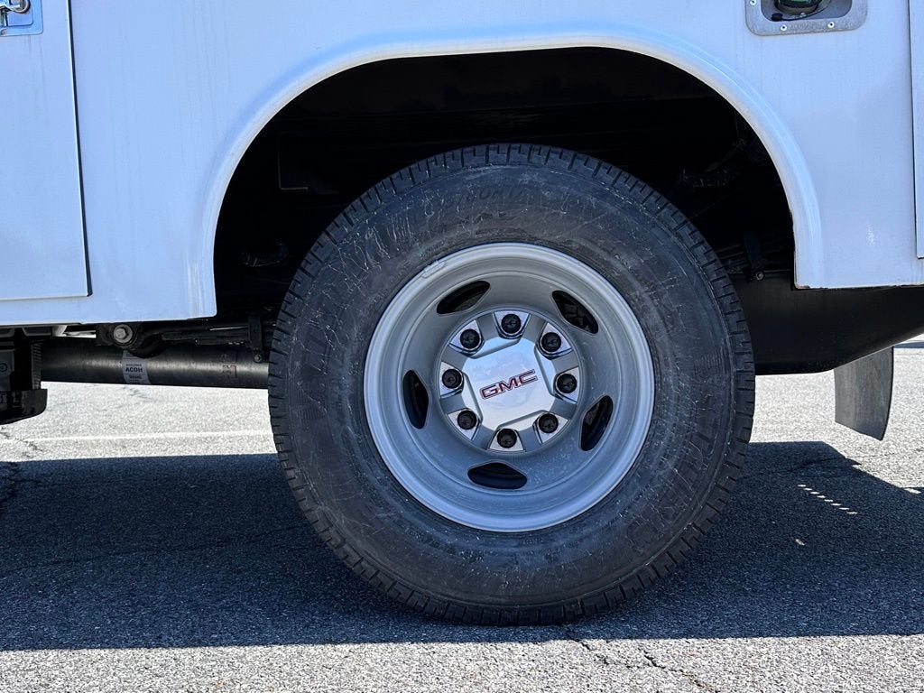 2026 GMC Sierra 3500 HD Chassis Cab Pro