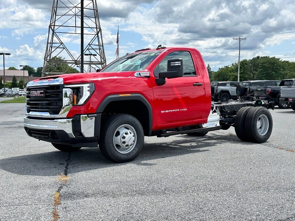 2026 GMC Sierra 3500 HD Chassis Cab Pro