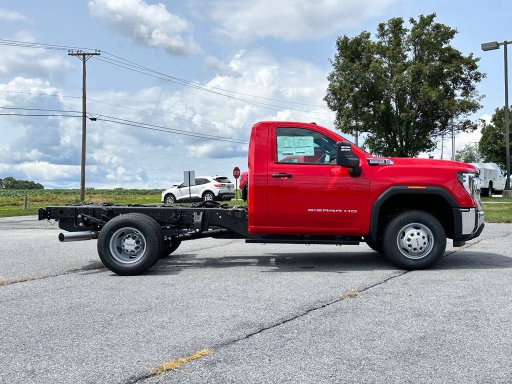 2026 GMC Sierra 3500 HD Chassis Cab Pro
