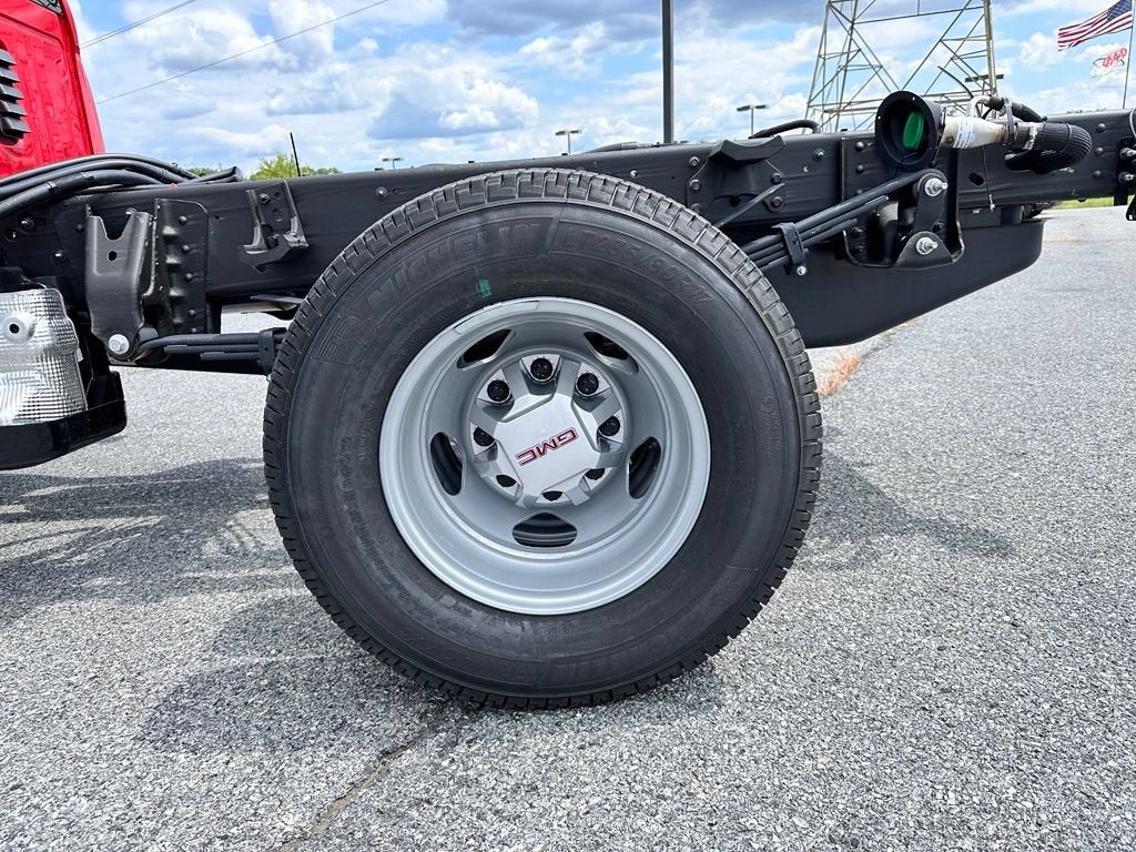 2026 GMC Sierra 3500 HD Chassis Cab Pro