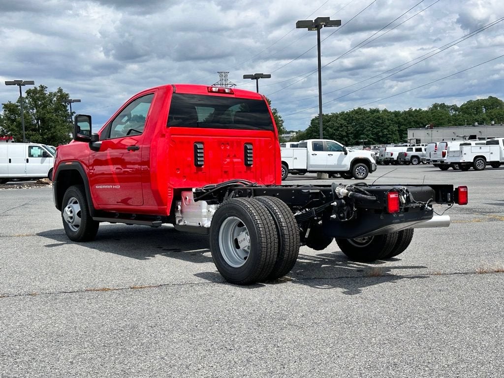 2026 GMC Sierra 3500 HD Chassis Cab Pro