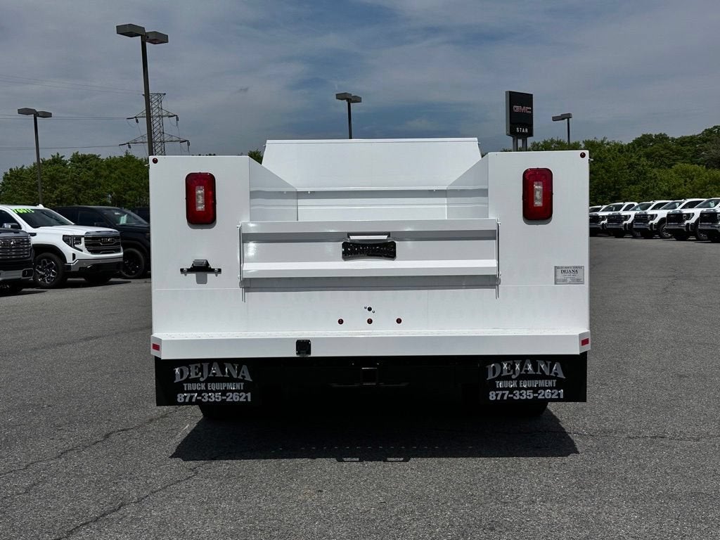 2025 GMC Sierra 3500 HD Chassis Cab Pro
